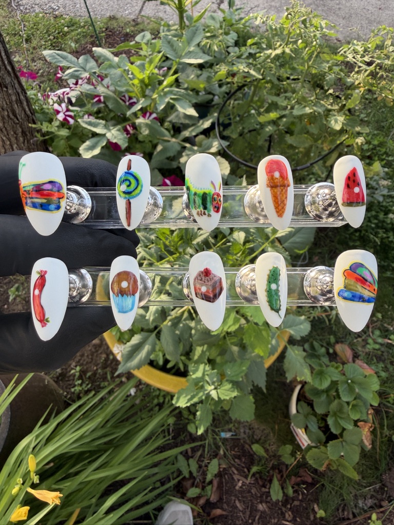 Whimsical nail set